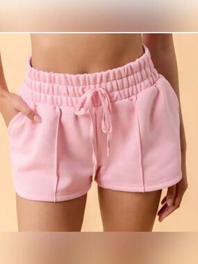 Women’s Marshmallow Dolphin Short-Small